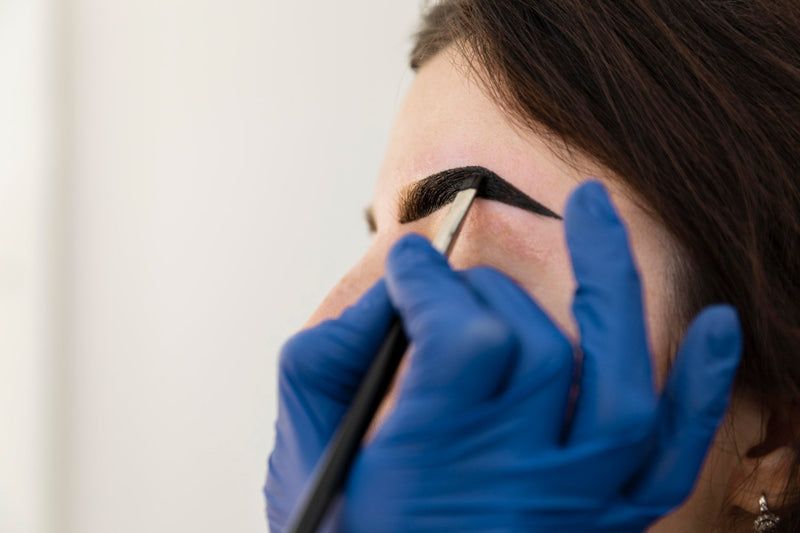 How to Choose the Right Shade for Eyebrow Tinting in NZ?